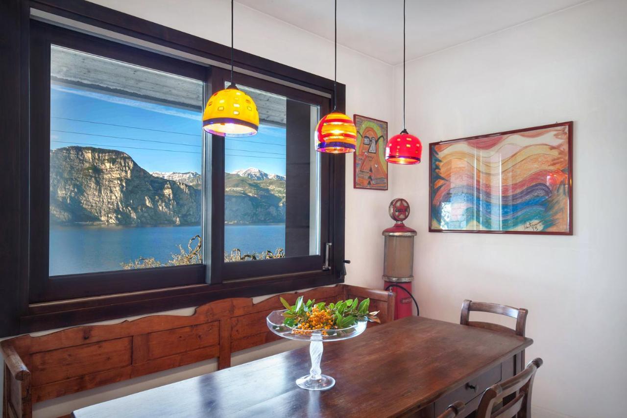 Villa Dismero-Un Oasi Di Lusso E Privacy Brenzone sul Garda Luaran gambar