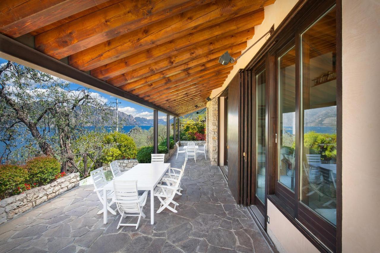 Villa Dismero-Un Oasi Di Lusso E Privacy Brenzone sul Garda Luaran gambar
