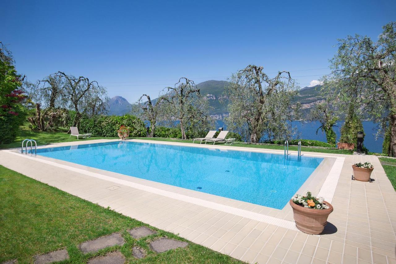 Villa Dismero-Un Oasi Di Lusso E Privacy Brenzone sul Garda Luaran gambar